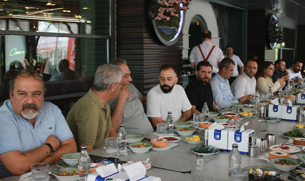 UND ve KUYAD Üyeleri Yemekli Toplantıda Bir Araya Geldi